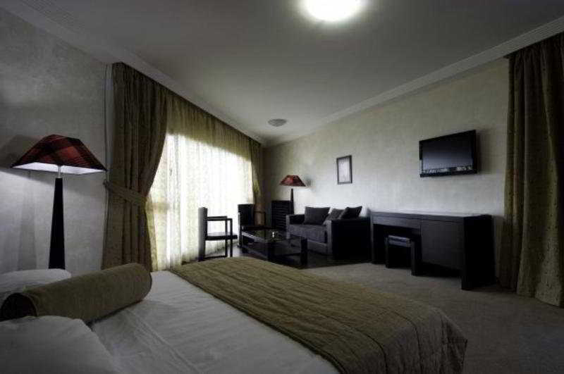 Sunrise Hotel Jounieh Bagian luar foto
