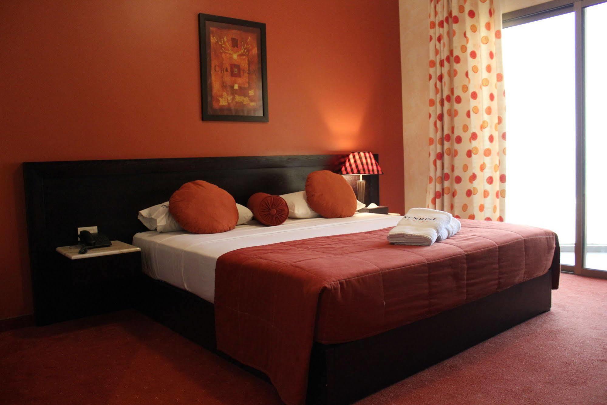 Sunrise Hotel Jounieh Bagian luar foto