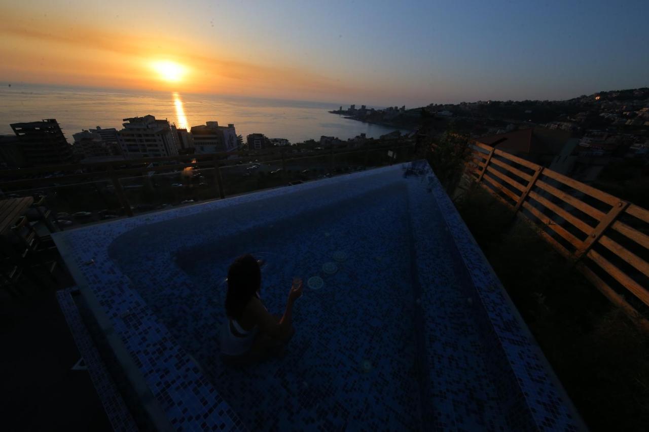 Sunrise Hotel Jounieh Bagian luar foto