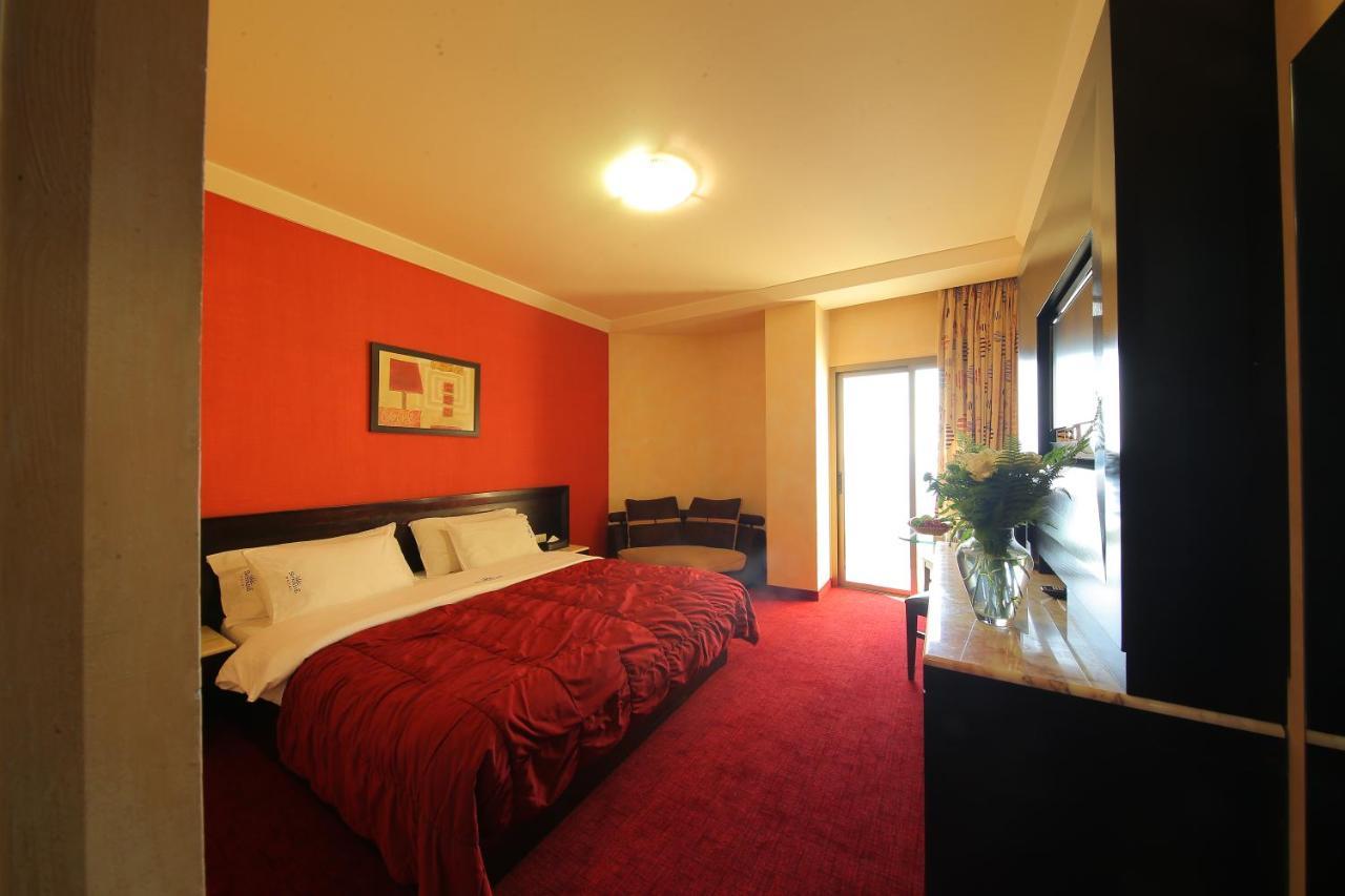 Sunrise Hotel Jounieh Bagian luar foto
